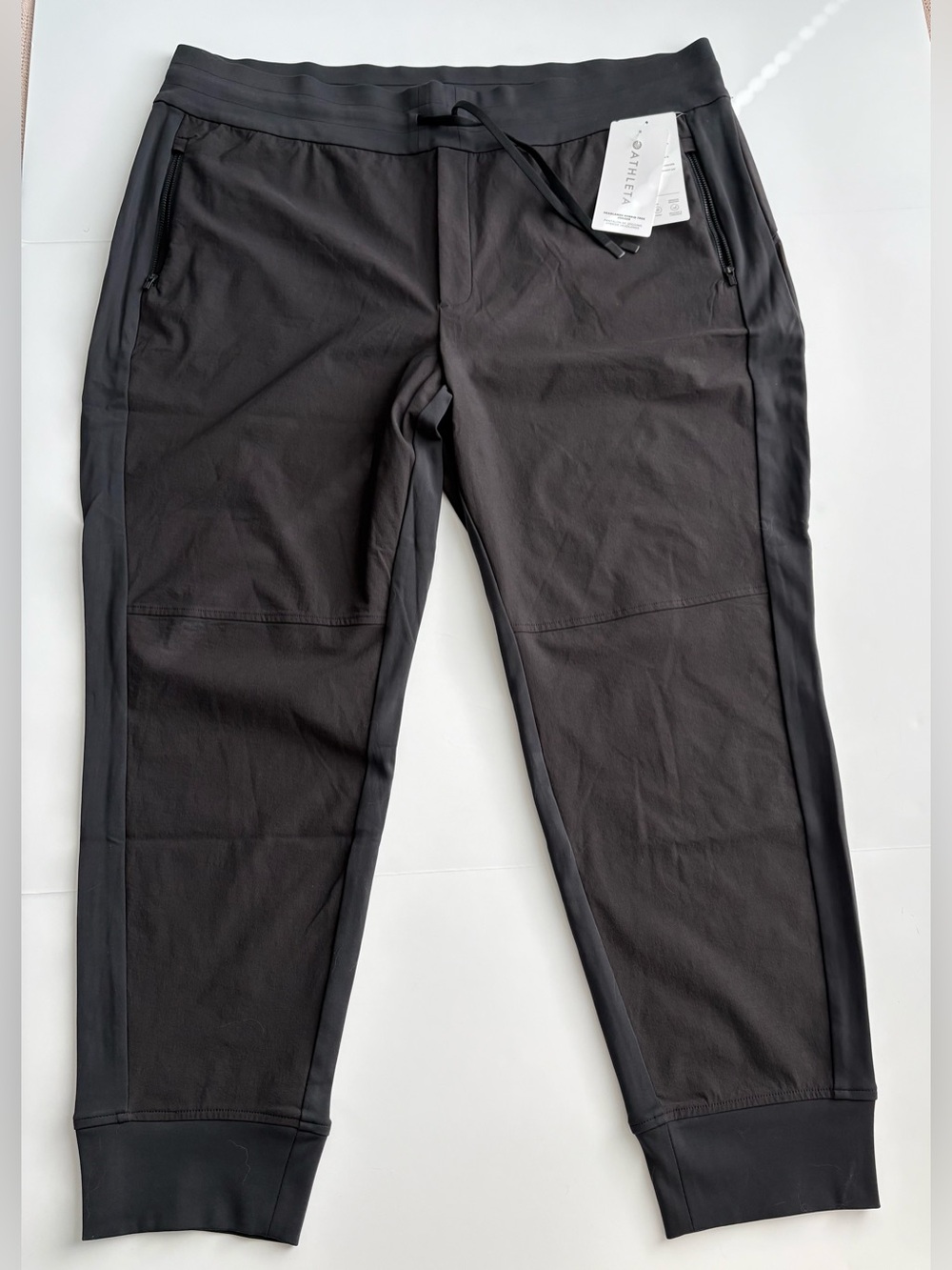 Athleta Headlands Hybrid Trek Jogger Black Size 24 NWT $108